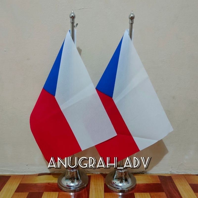 

tiang kayu bendera meja REPUBLIK CEKO