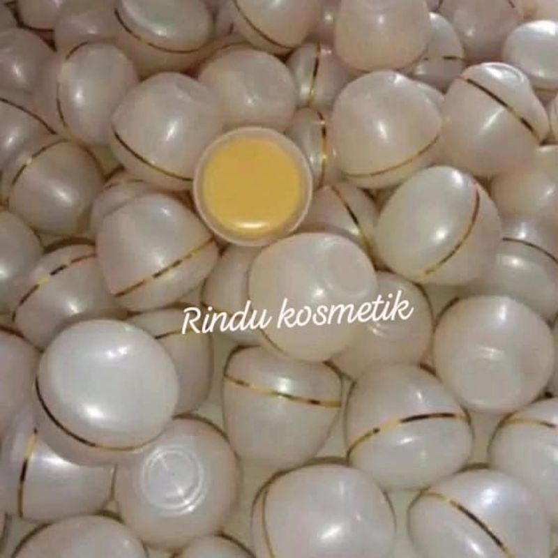 Monalisa Pagi Mutiara spf30+ Manfaat;MencerahkanMenutupi bopeng Menyamarkan flek Mengglowingkan Ring