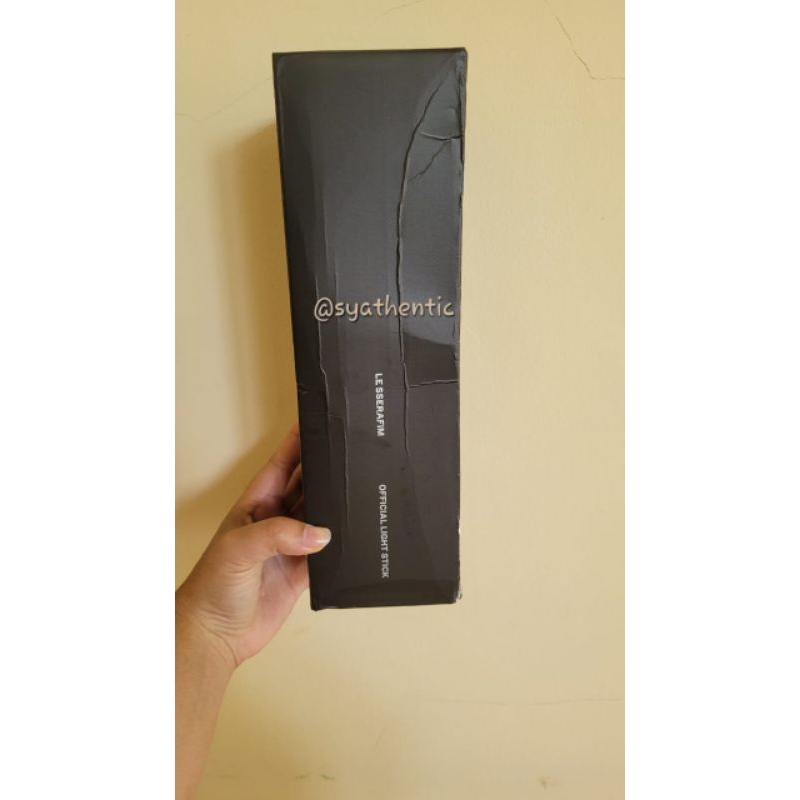 READY STOCK OFFICIAL LIGHTSTICK LE SSERAFIM LS OFFICIAL FROM WEVERSESHOP