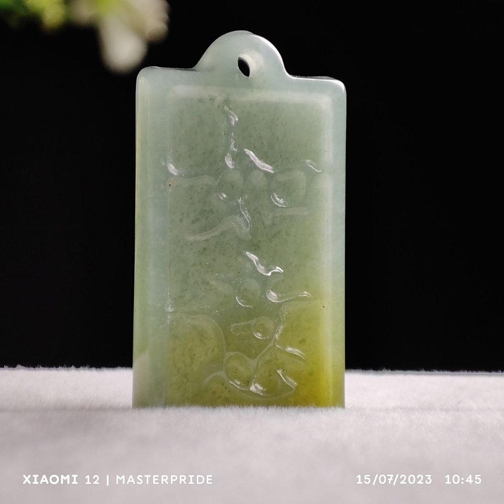 KALUNG LIONTIN BATU GIOK ASLI BURMA NATURAL JADEITE JADE BERSERTIFIKAT