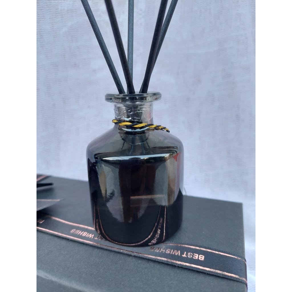 Reed Diffuser Elegant | Souvenir Mewah dan Elegant Reed Diffuser Black