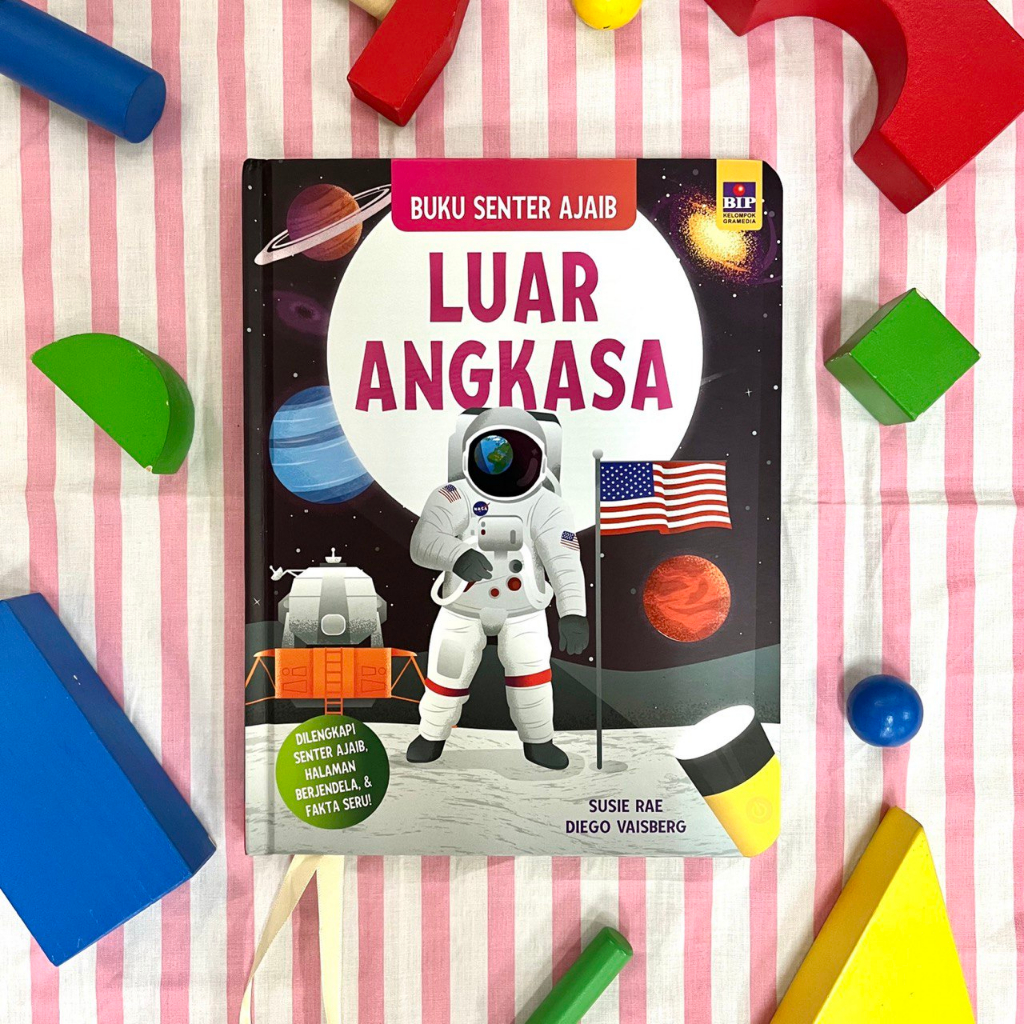 BUKU SENTER AJAIB LUAR ANGKASA (BIP GRAMEDIA)