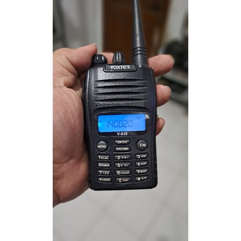Ht Voxter V-838 Vhf Ht Voxter V 838 Sama dengan 3288 Frekuensi Vhf 136.000 Mhz