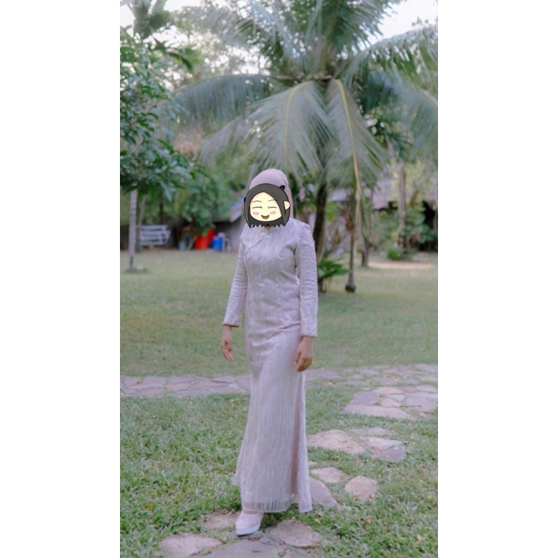 Preloved Dress Mermaid Nude