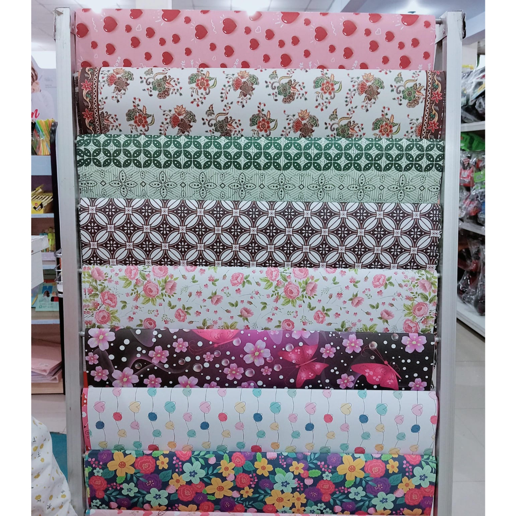 

Kertas kado Motif Random