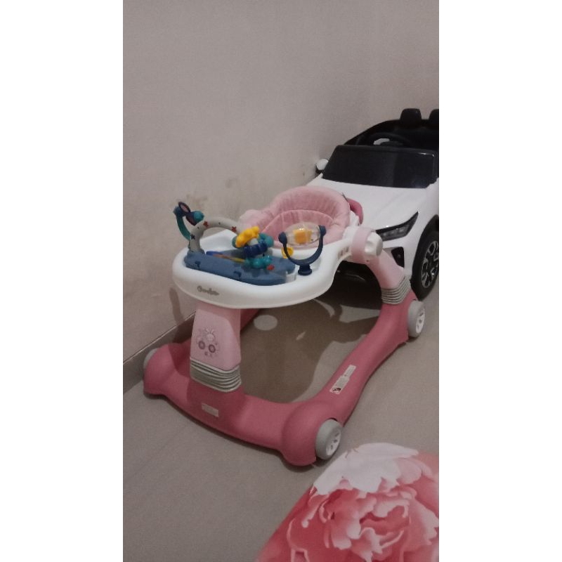 baby walker Cocolatte preloved