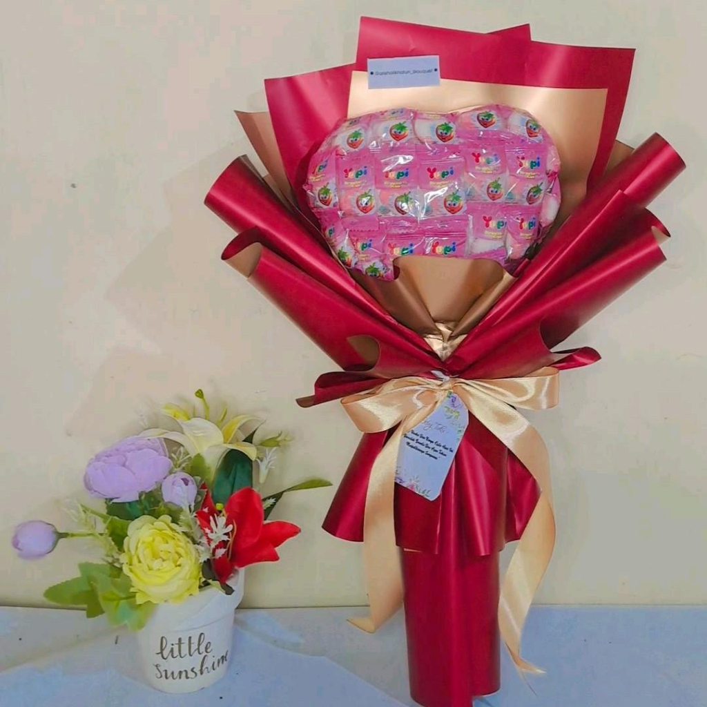 

Buket Permen Yupi Love kado Ulangtahun Murah unik Set Hadiah