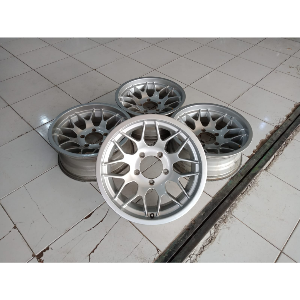 Pelek Mobil Daihatsu Feroza, Taft, Escudo, Grand Escudo, Jimny, Katana, Sidekick Ring 17 Merk BBS