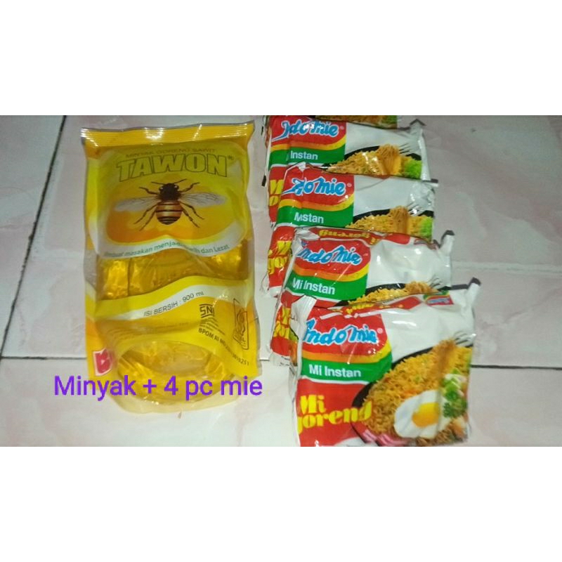 

Paket hemat Minyak 900 ml + mie 4 pc