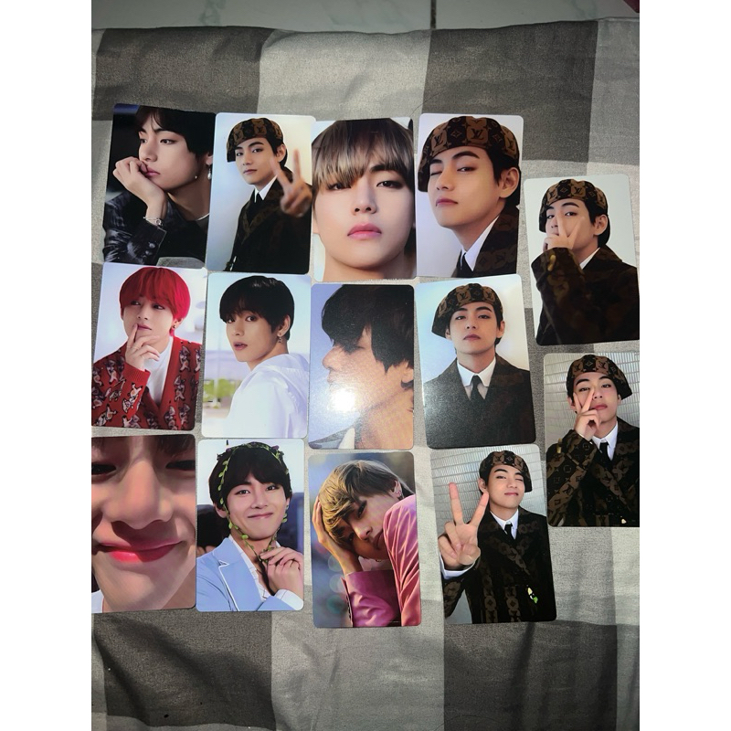 sharing PHOTOCARD V / TAEHYUNG DICON BTS
