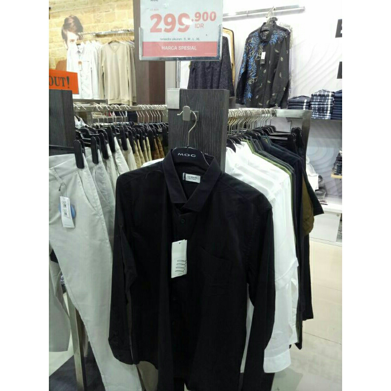 Kemeja Hitam Lengan Panjang Brand MOC size XXL