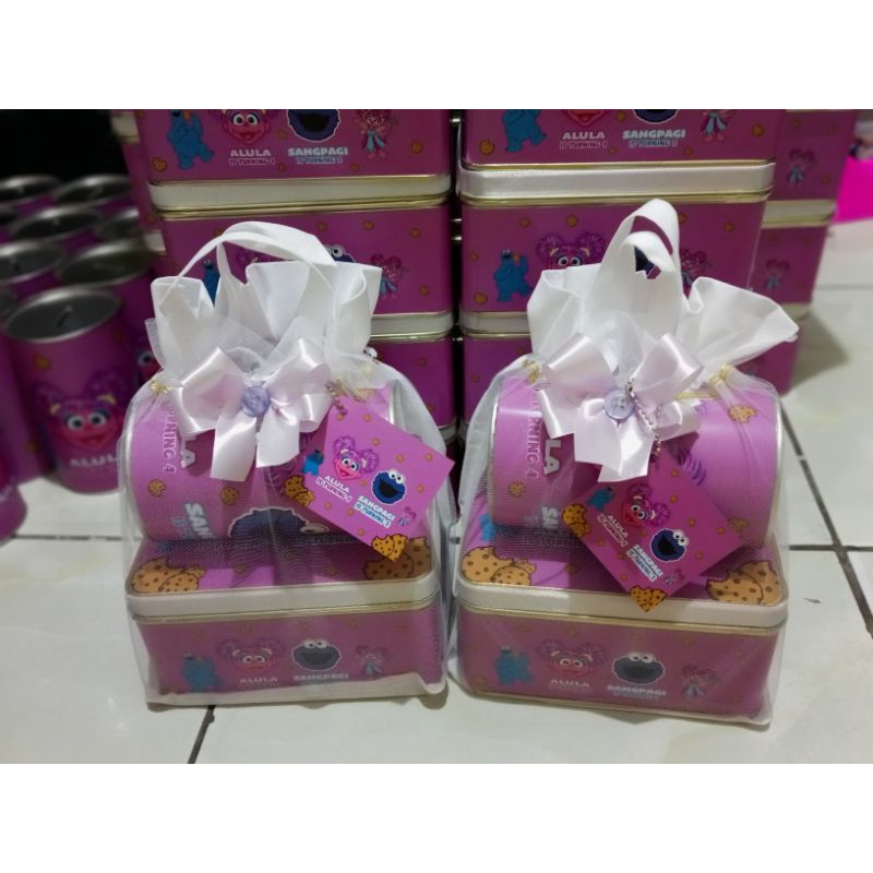 paket snack box kaleng dan celengan kaleng custom