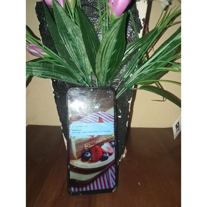 vivo y12s minus layar kaca retak