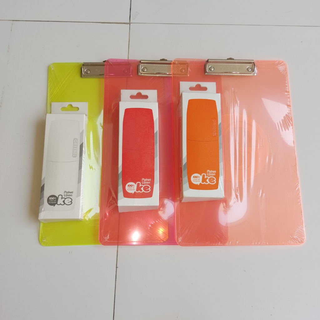 

1 SET Ujian Greebel (Clipboard, Pencil Case, Pensil, Rautan, dkk)