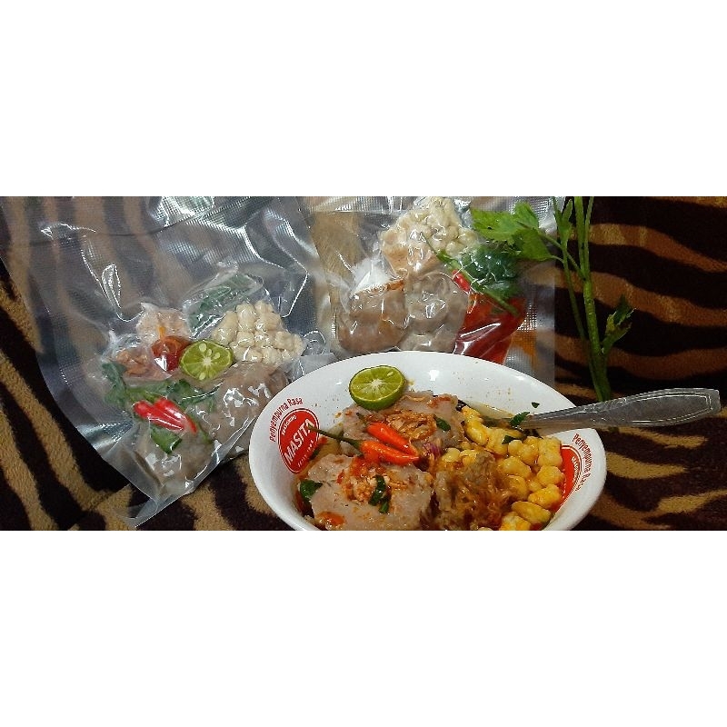 

Bakso ikan kuah merah Malingping