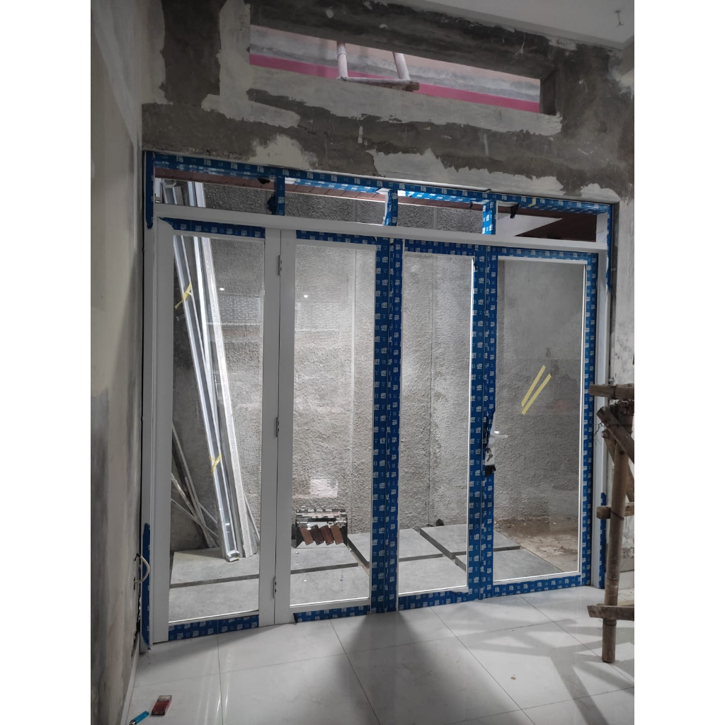 Pintu Lipat Alumunium 4 Daun Kusen YKK AP 4 inch