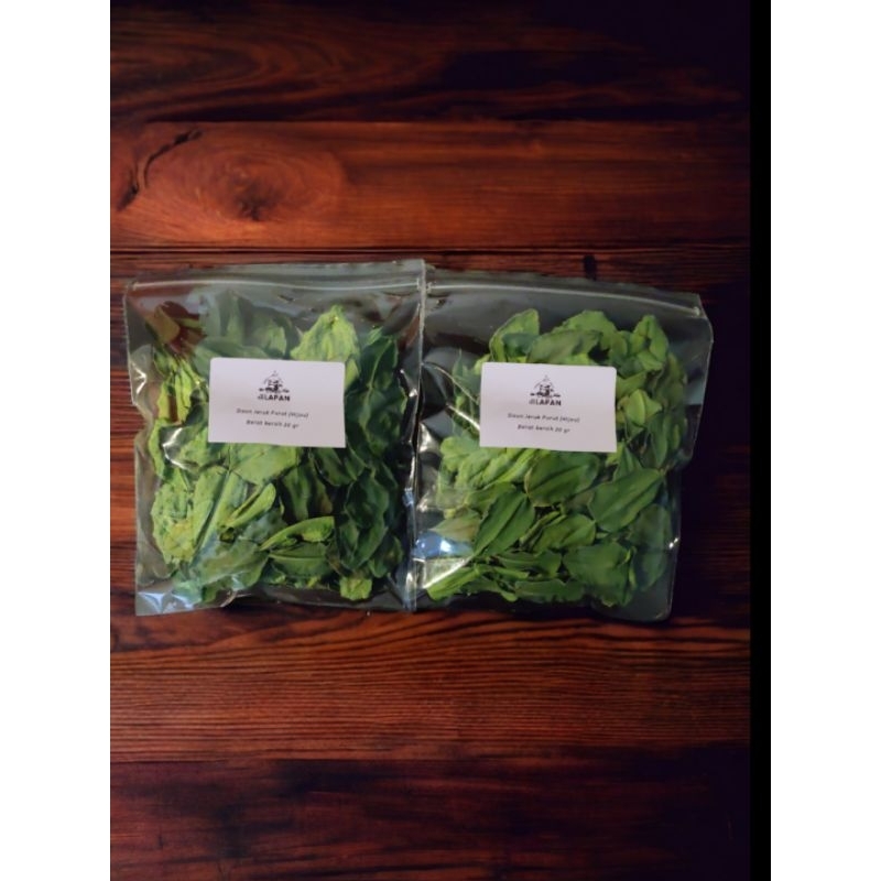 

LAPAN Daun Jeruk Kering / Kaffir Lime Leaves 20gr