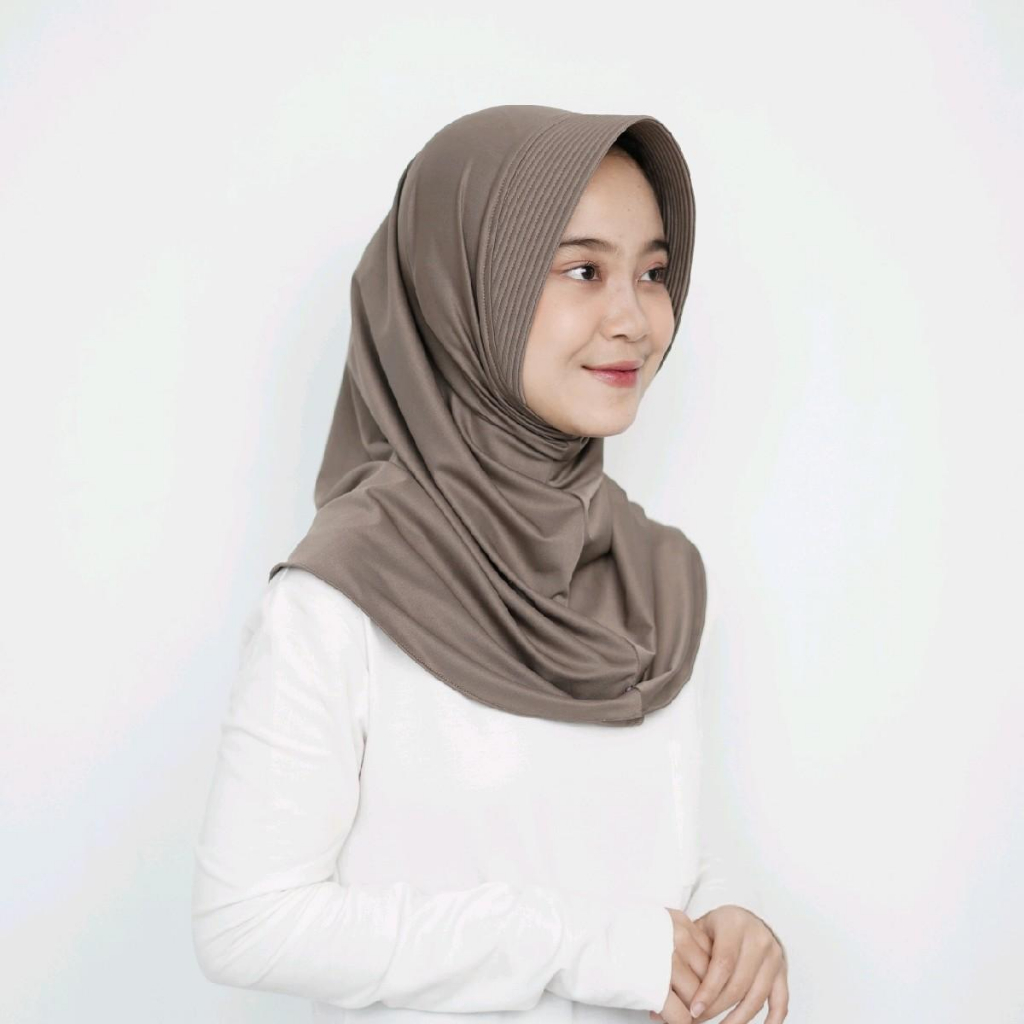 nayla hijab Kerudung Bergo Sport || Jilbab Bergo || jilbab Sport Jersey Premium