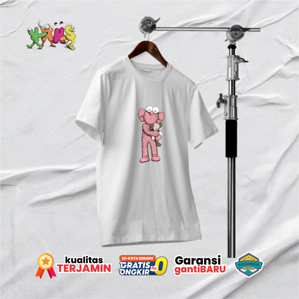 KAOS UNIQLO X KAWS / KAOS UT / UNIQLO TEE / KAWS TEE / TSHIRT UNIQLO X KAWS (SERIES A03)