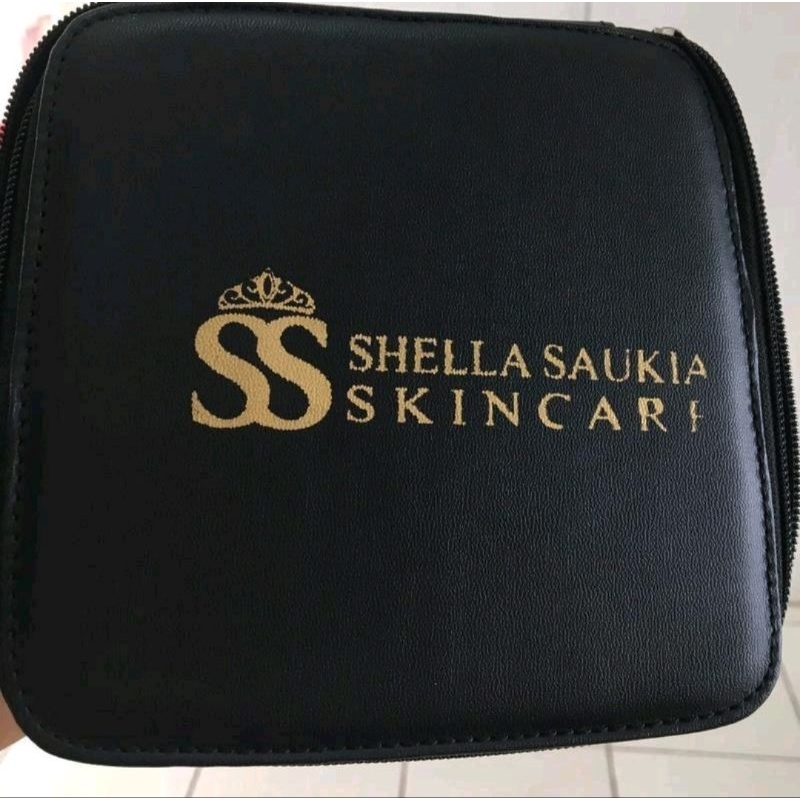 BOX SKINCARE SS SHELLA SAUKIA