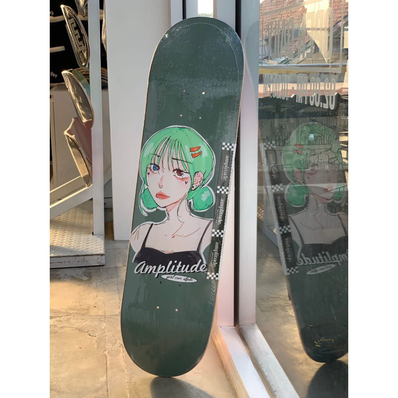 AMPLITUDE SKATEBOARDS DECK “GIRL CAN SKATE” FREE GRIPTAPE