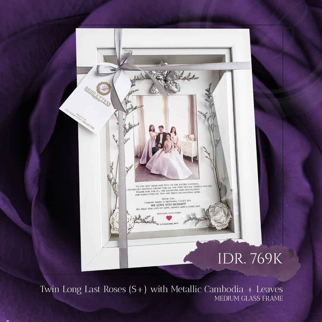 MEDIUM GLASS FRAME Twin Preserved Last Roses (S+) + Metallic Cambodia & Leaves | Bunga Mawar Asli Ke
