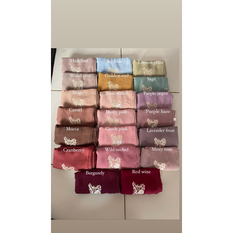 Ready Plain Scarvs (Paris) by Ayu Dyah Andari