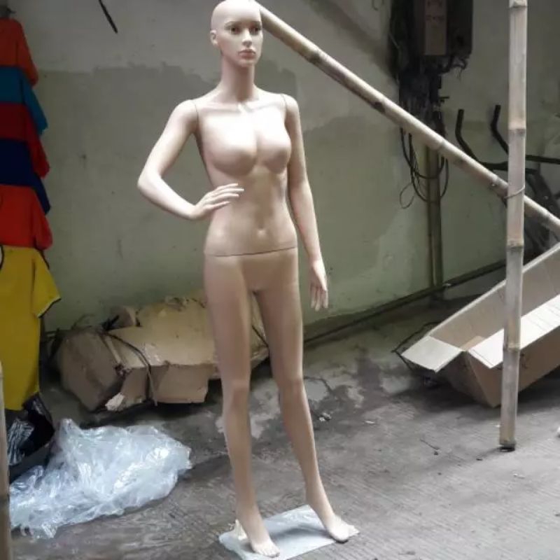 Manekin Full Body Plastik CeweTangan Tekuk Patung Full Body Gaya Wajah Makeup Wanita