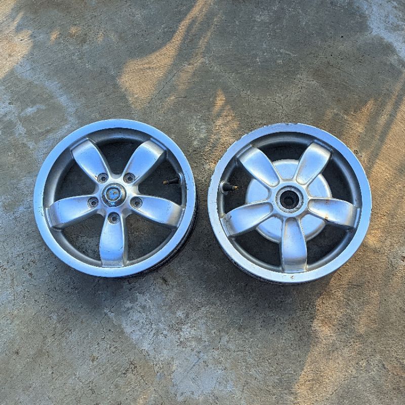 Velg Vespa Matic Primavera Ring11 Original