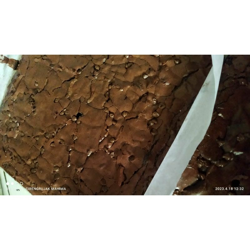 

BROWNIES PANGGANG BY DAPOER MAHIMA KEJU/ALMOND