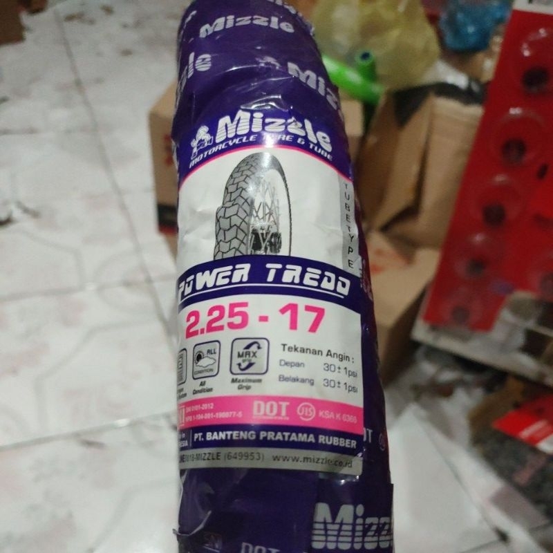 Ban luar biasa Mizzle uk 225 ring 17