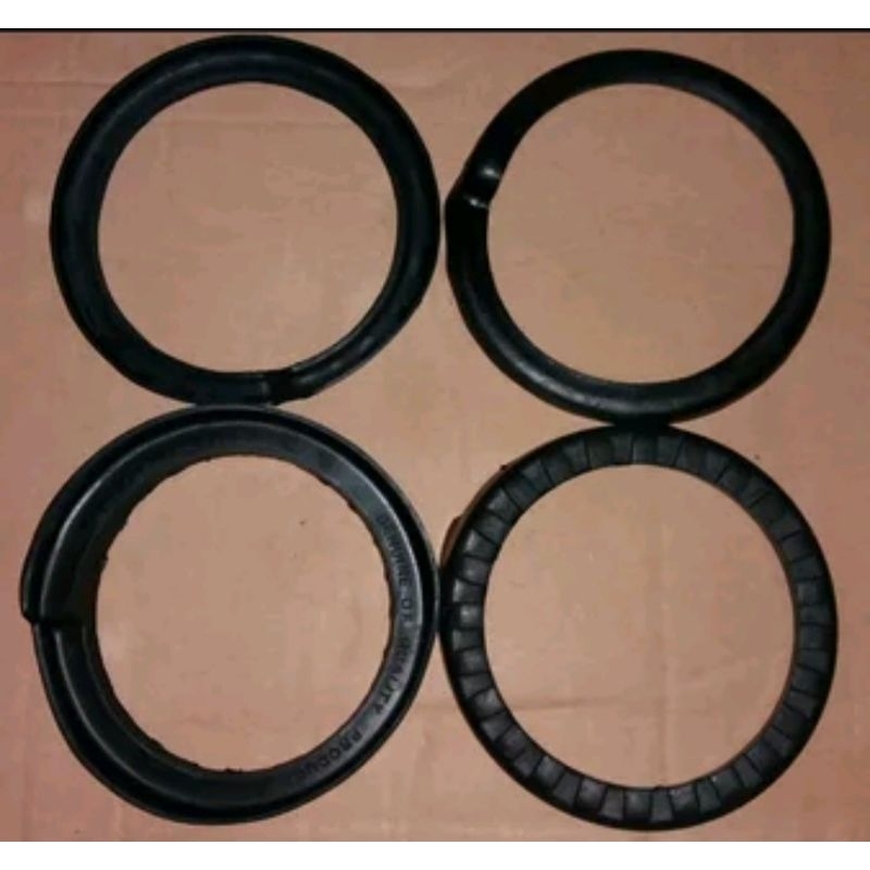 Karet Dudukan Per Kia Carens 2 Bagian Depan 1 Set Tatakan Per