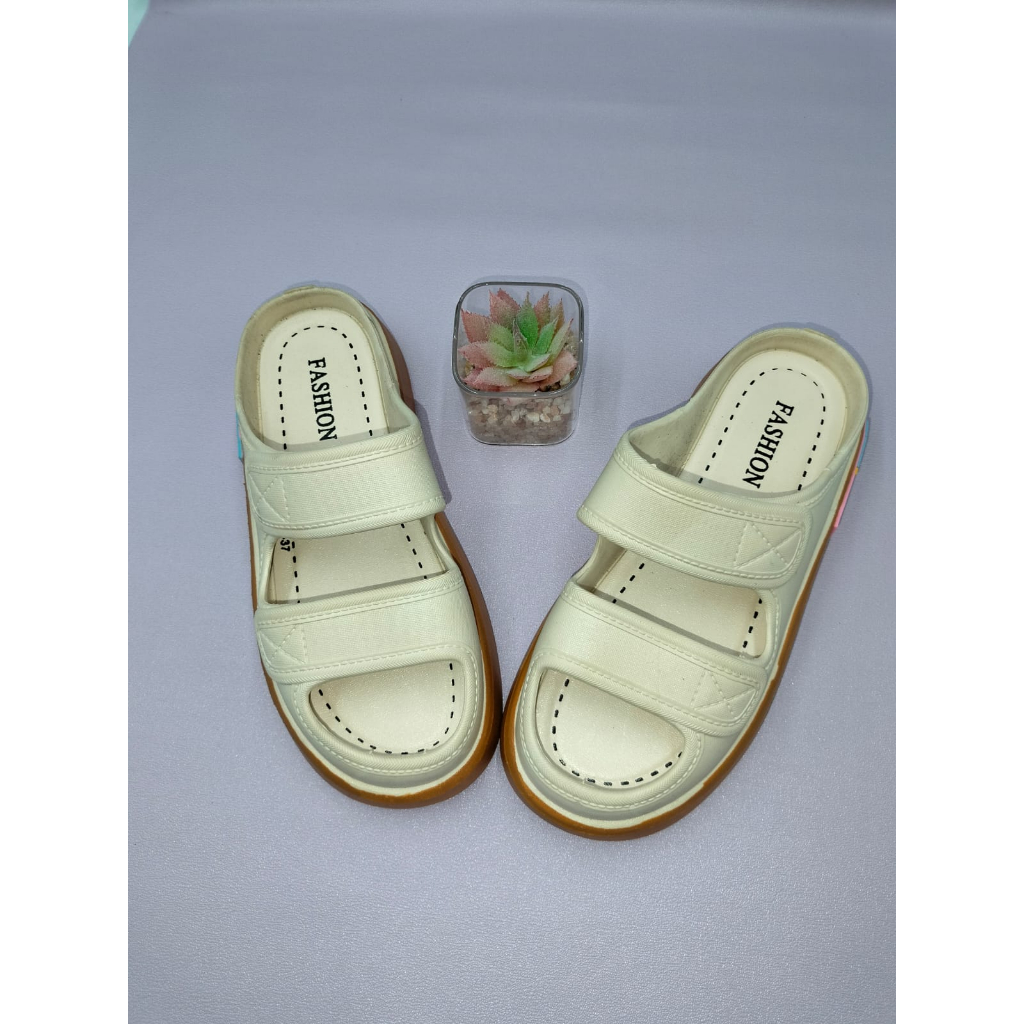 Sandal Wanita Wedges Selop Karet Jelly Korean Import Sandal Fashion Wanita Terbaru 36-41 1223-B