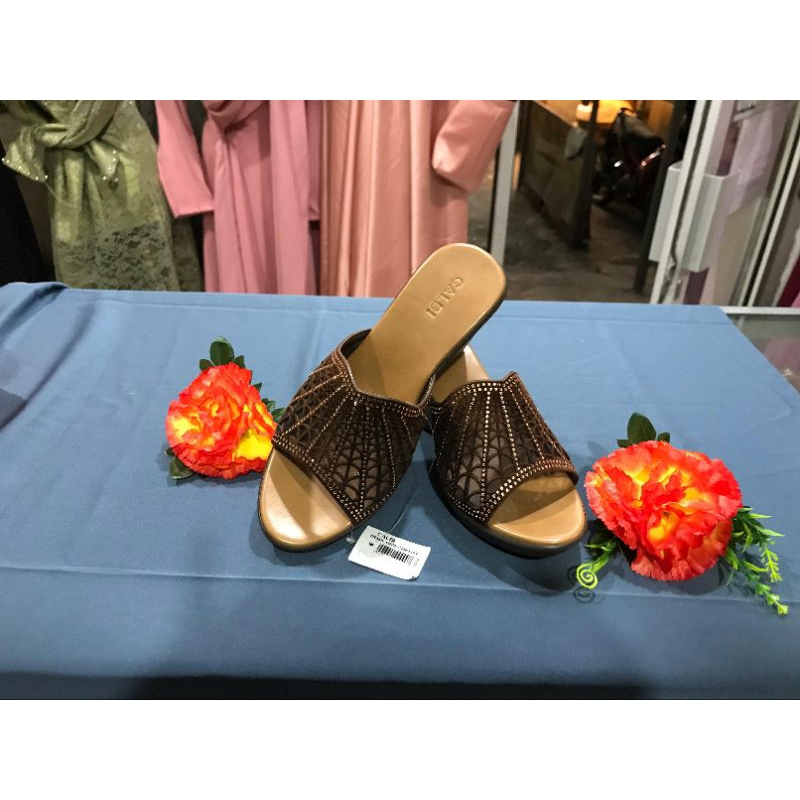 wedges calbi
