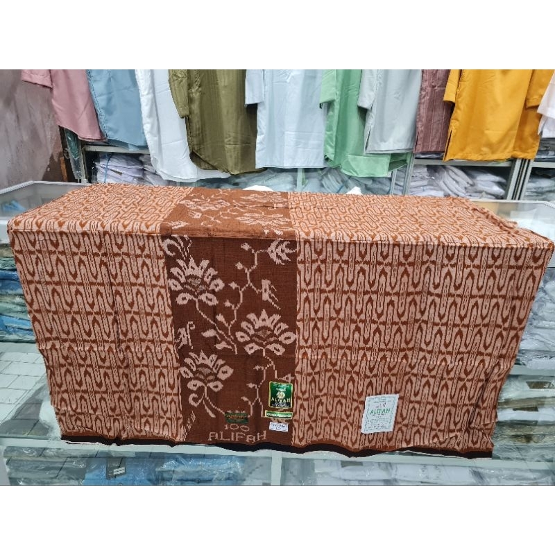 Sarung Tenun Alifah Bahan Mesres Katun Motif Kawung