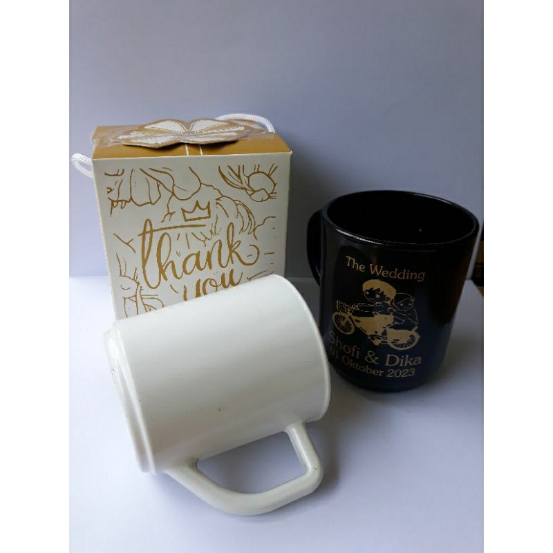 Souvenir Gelas Gagang Hitam & Putih glossy free cetak nama