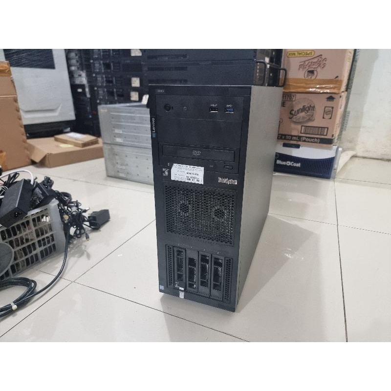 Server Lenovo St250 thinksystem Intel Xeon E-2104G 16Gb Ram 1Tb Hdd