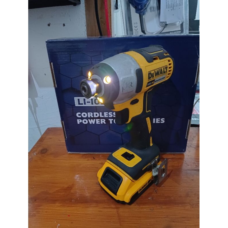 Dewalt DCF887 Impact Driver Cordless 18 Volt Brushlesa Unit Only