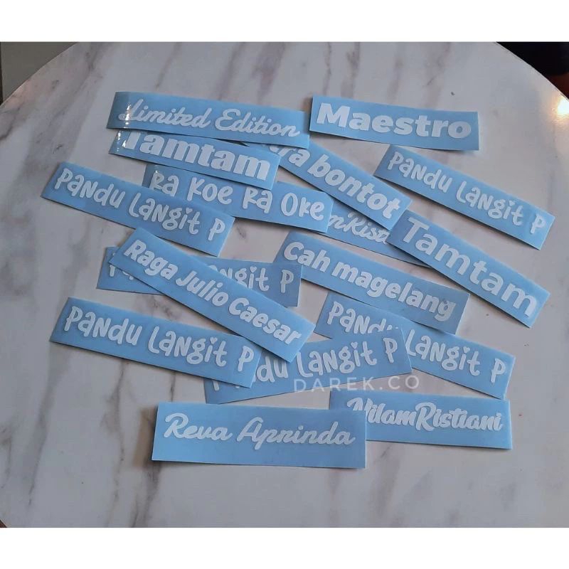 

sticker cutting nama biasa request sesuai keinginan