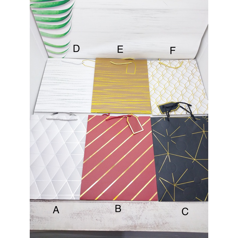 

Paperbag jumbo ukuran 44 x 32 cm