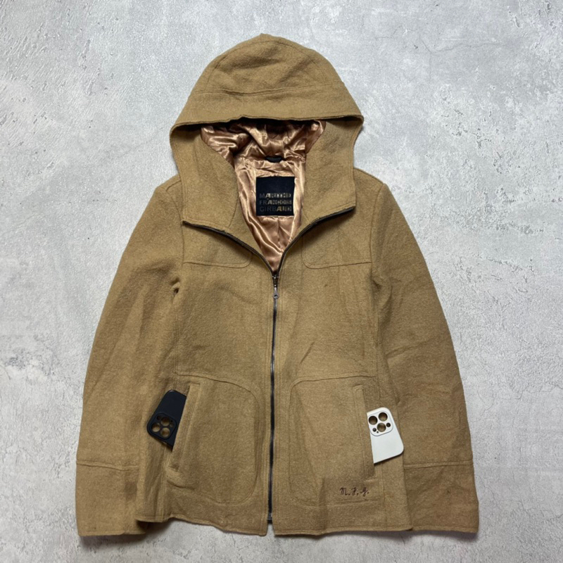 Jaket Wool Wanita Marithe Size S