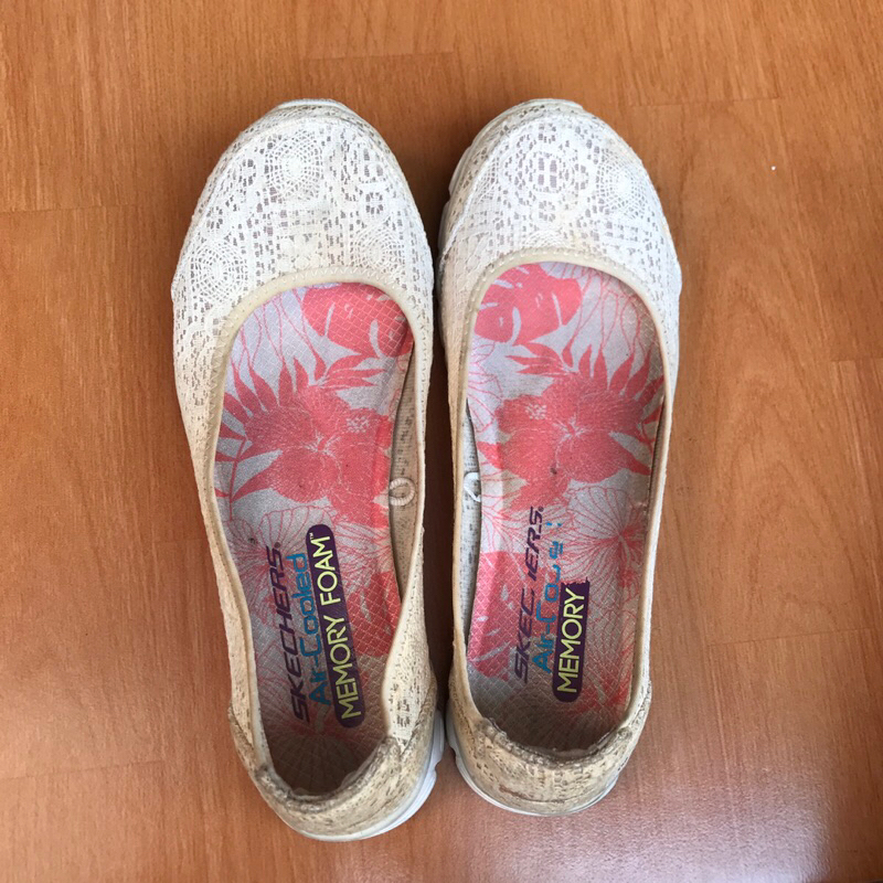 Sepatu Slip On Wanita Skechers Air-Cooled Preloved