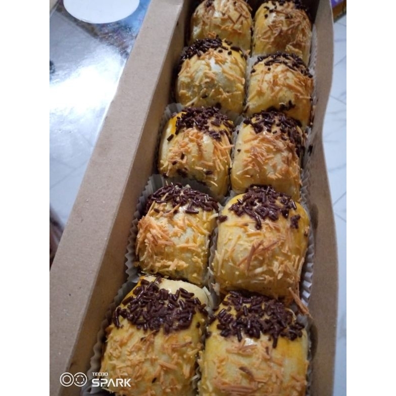 

Bolen fresh from oven(10pcs)
