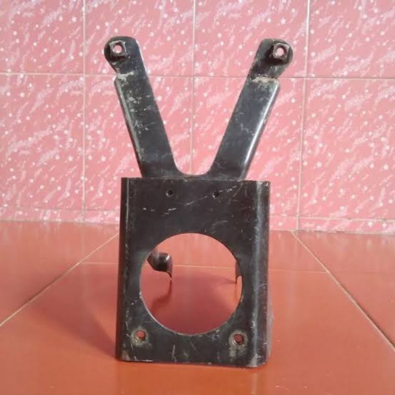 breket dasi Yamaha force1 atau breket tameng dasi Yamaha force1 atau breket tameng yamaha force1