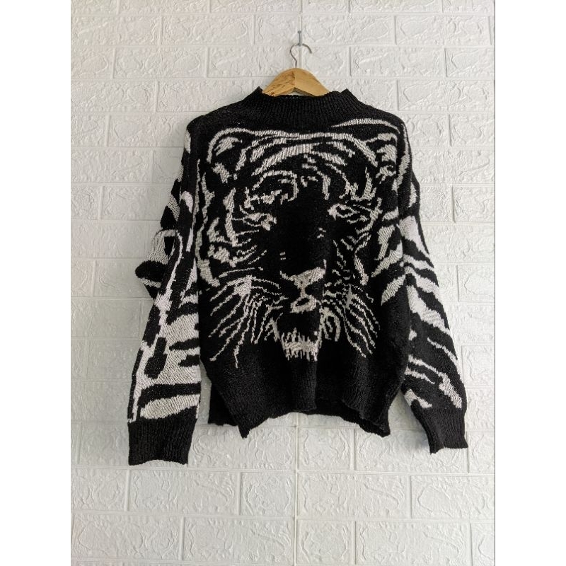pl sweater rajut motif maung hitam putih oversize