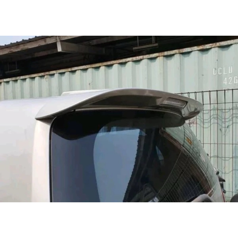 spoiler innova luxury 2015