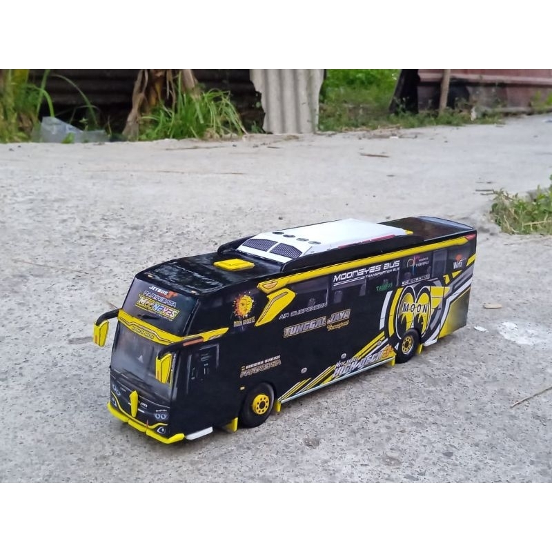 PAPERCRAFT BUS TUNGGAL JAYA "MOONEYES"