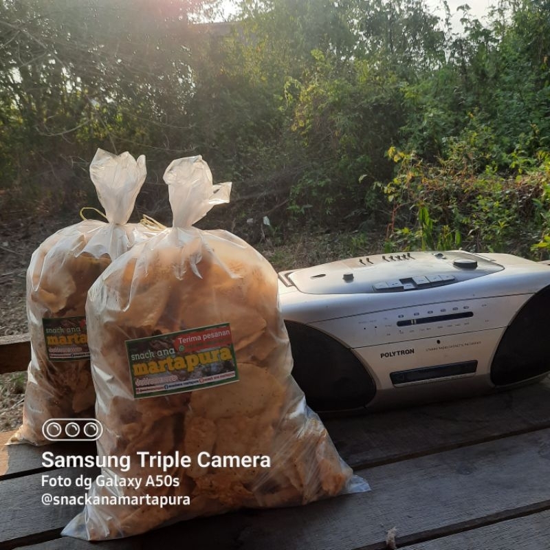 

keripik bawang daun jeruk 1kg.