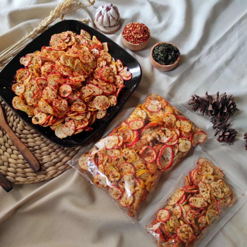 

KRUPUK SEBLAK SULTAN PEDAS DAUN JERUK 500 GR ( BELI 1 GRATIS 1 SNACK )