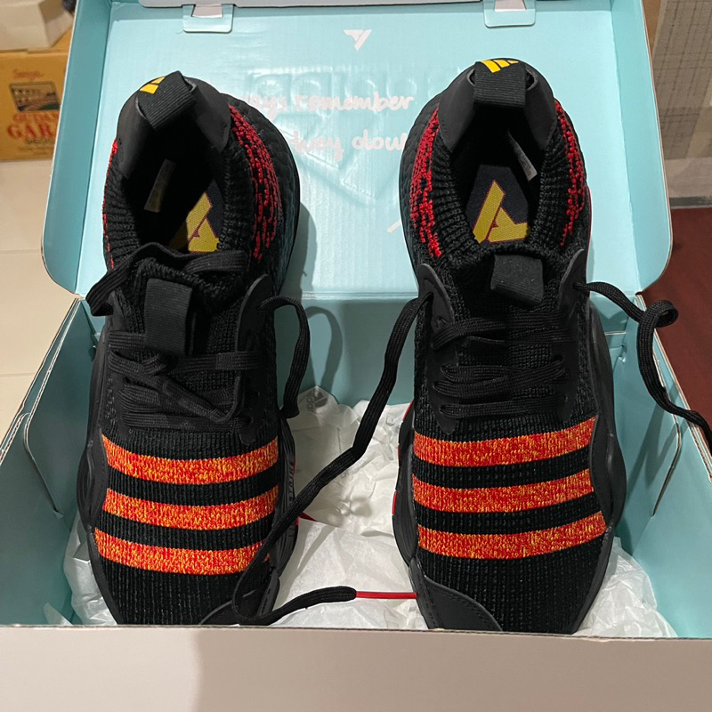Adidas Basketball shoes Trae Young 2